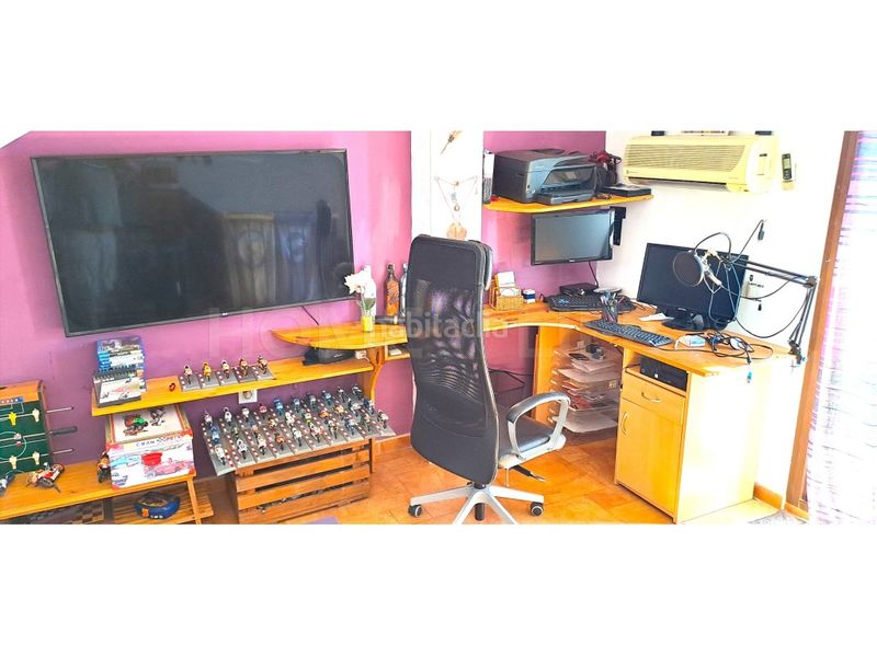 Foto 19378589-2bf7-4886-9e28-f84aabdcb938. Casa adossada amb aparcament a Centro Benalmádena