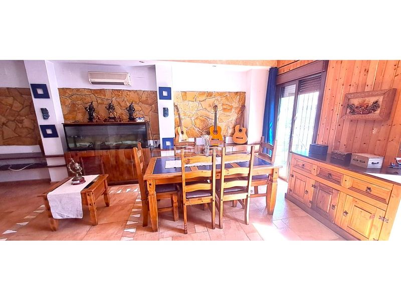 Foto 61e3b7b4-0f13-4425-9ae3-45de3e743236. Casa adossada amb aparcament a Centro Benalmádena