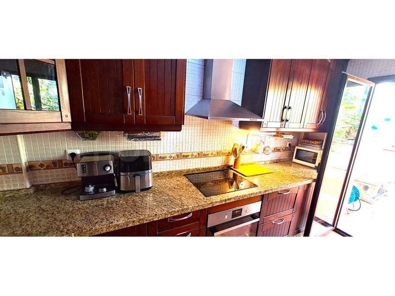 Foto 6ce6b647-f740-4daa-8835-cf3442e9b1a7. Casa adossada amb aparcament a Centro Benalmádena