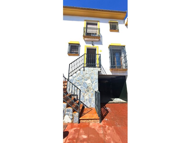 Foto 9cee800f-37cb-4026-a18e-061c94ecb244. Casa adossada amb aparcament a Centro Benalmádena