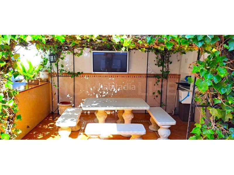 Foto 9cf4e706-a3b4-4e2a-9a32-1f10f3cfcc47. Casa adossada amb aparcament a Centro Benalmádena