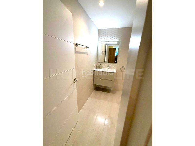 Foto a506c5c3-0dec-464e-99a5-154436a608e8. Estudi a Montemar Torremolinos