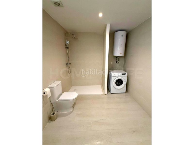 Foto a76ae03a-6ddb-4269-80fe-a584cdb570d4. Estudi a Montemar Torremolinos