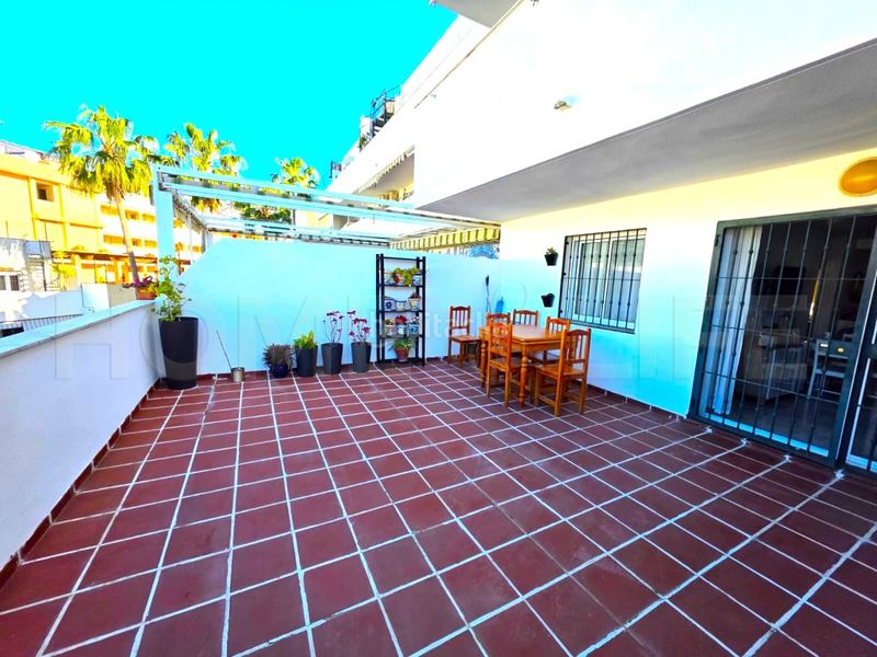 Foto 01794f75-a16e-475c-a9cb-4ebe33bf78b7. Apartament amb aparcament piscina a Nueva Torrequebrada Benalmádena