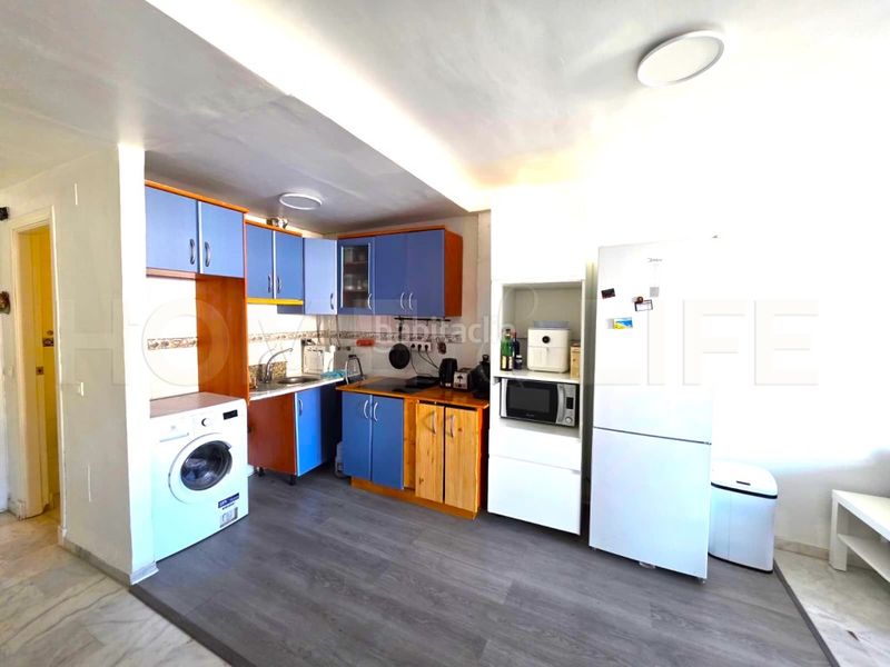 Foto b4bdaa9b-ad91-460b-a860-cd1ad7c76efc. Apartament amb aparcament piscina a Nueva Torrequebrada Benalmádena