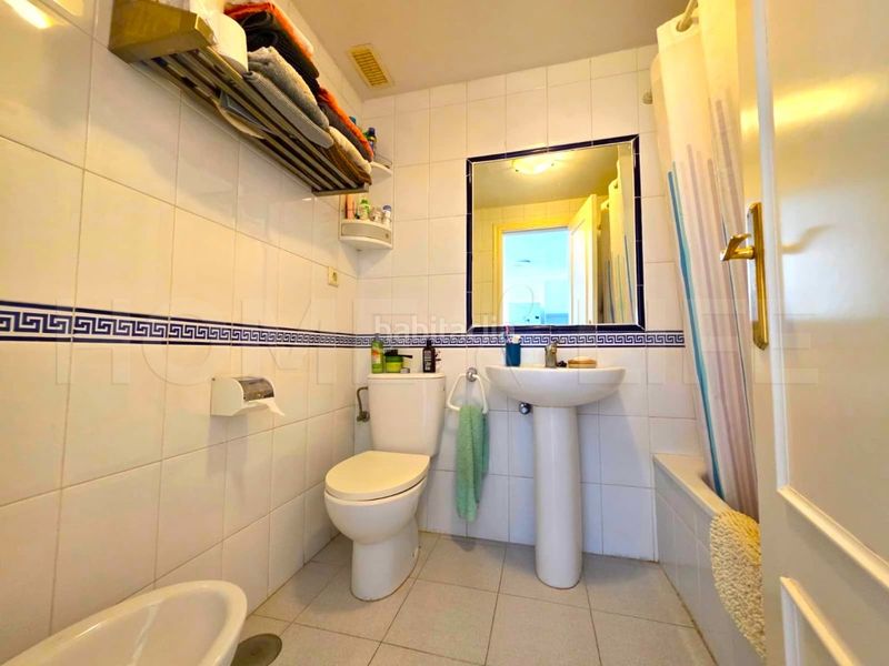Foto cb975a1a-1cf7-4688-8417-35328f31014e. Apartament amb aparcament piscina a Nueva Torrequebrada Benalmádena