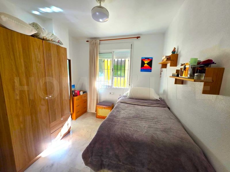 Foto df049e00-c0a6-43e5-9eba-71d07eee8717. Apartament amb aparcament piscina a Nueva Torrequebrada Benalmádena