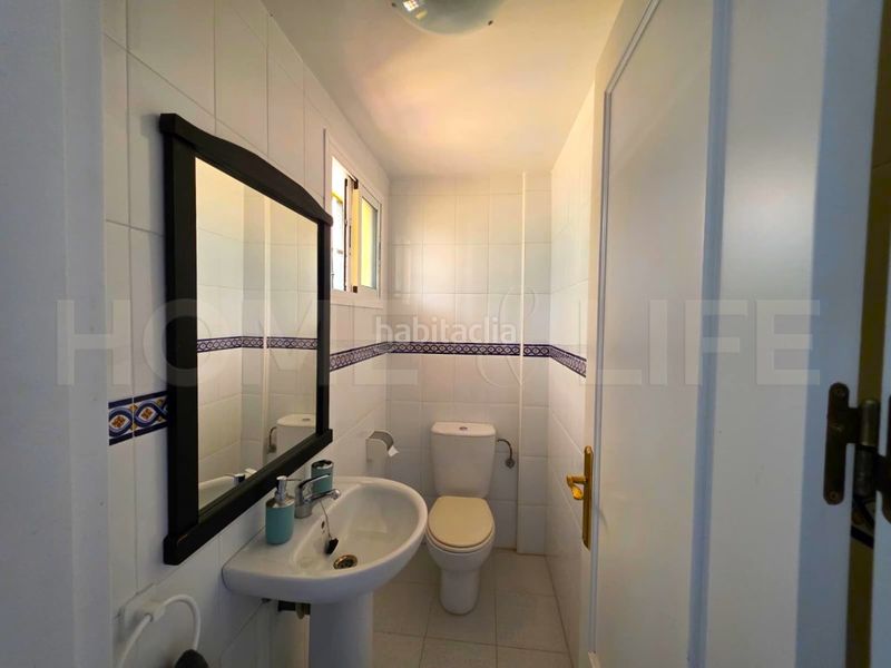 Foto e730ae93-2c82-450c-b5f1-474c258b8d95. Apartament amb aparcament piscina a Nueva Torrequebrada Benalmádena