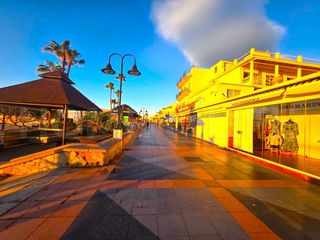 Local Comercial a La Carihuela - Los Nidos. Venta de locales mas traspaso de negocio en la cahihuela, torrem