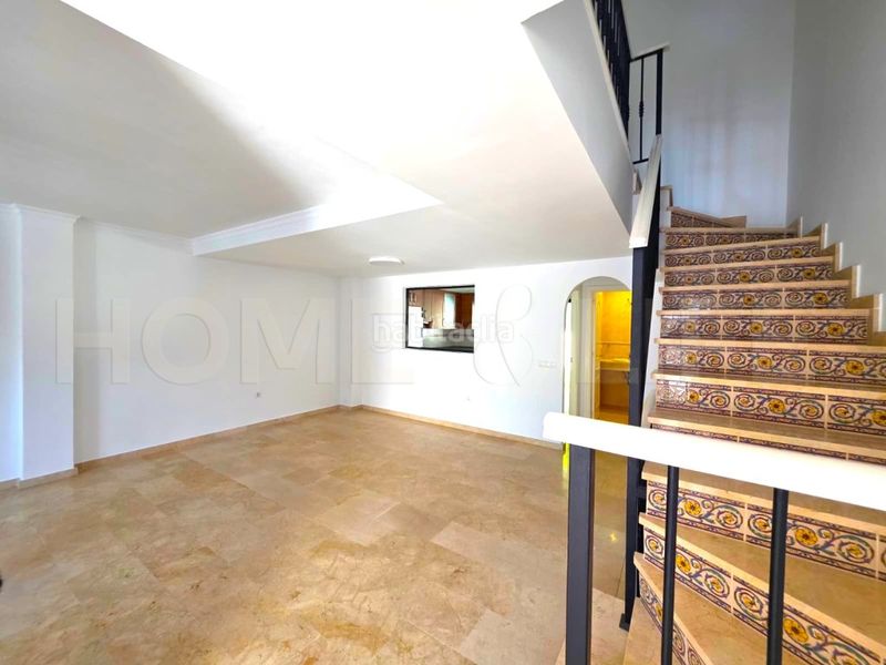 Foto 076ccf72-e5a2-4414-b7af-6bd76895169b. Casa amb aparcament piscina a El Castillo Manilva