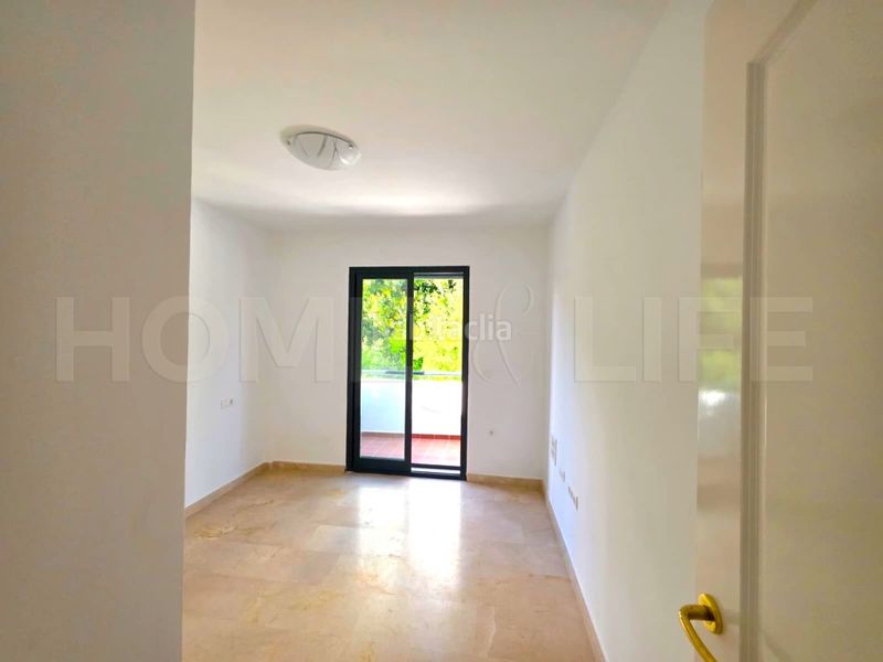 Foto dd356961-b3a8-4a6e-b5cc-568971256cfd. Casa amb aparcament piscina a El Castillo Manilva