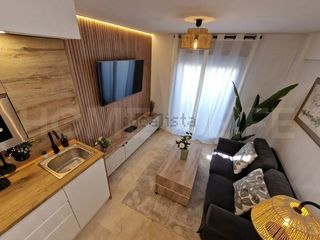 Duplex in Cortijo Torrequebrada. Ático de lujo con solárium y vistas al mar a 100 metros de la pl