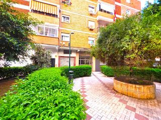 Flat  Avenida paloma la. Oportunidad en la zona de carretera de cádiz