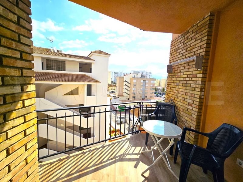 Foto b15a5cb5-c8b2-4b67-9fa3-6c21f2263b06. Estudi amb piscina a Solymar Benalmádena