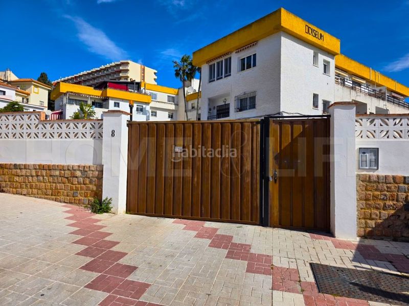 Foto 29bbfce5-f10c-48b7-a05a-58f67021b4f6. Apartament amb aparcament piscina a El Pinillo Torremolinos