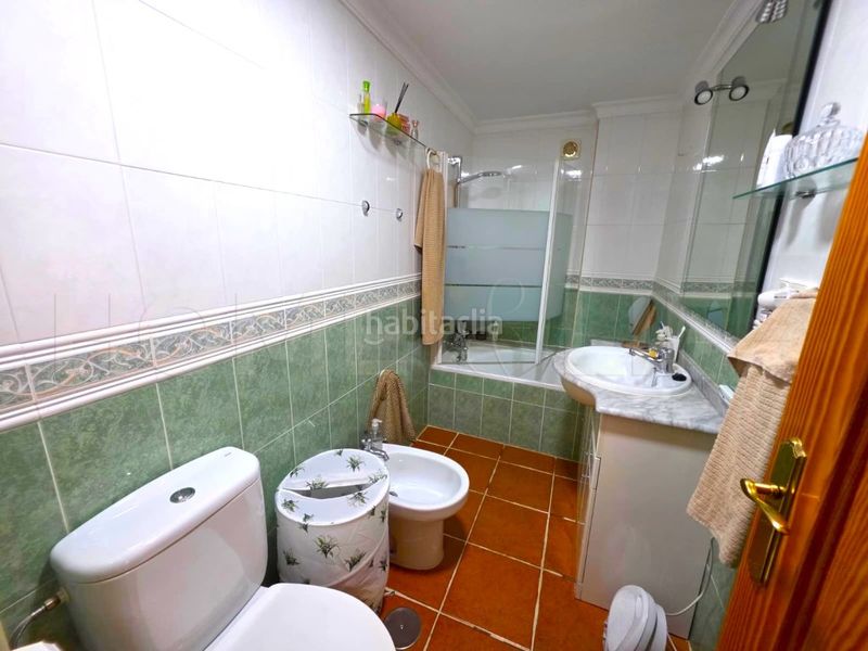Foto 39fcfd90-a5e2-482f-b5cb-bb4dea63e4ee. Apartament amb aparcament piscina a El Pinillo Torremolinos