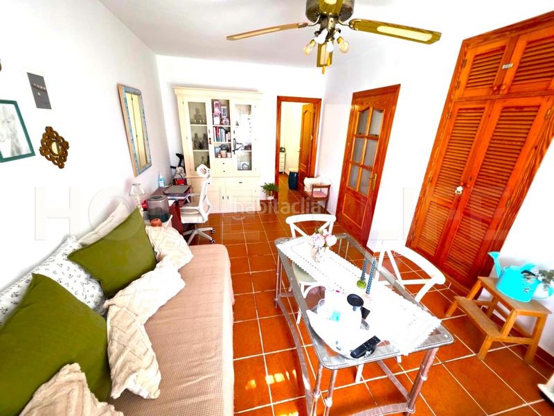 Foto 0dc8f9f6-3e29-4ea0-a13c-cf011449f776. Apartament amb aparcament piscina a El Pinillo Torremolinos