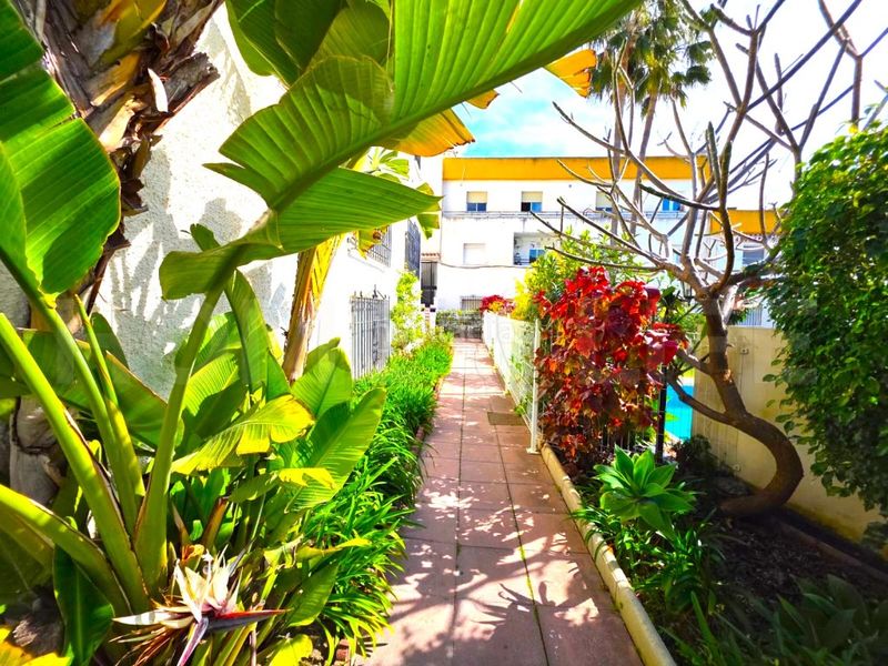 Foto 341b907e-e4c1-4089-89e7-77569a6a0913. Apartament amb aparcament piscina a El Pinillo Torremolinos