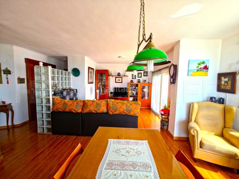 Foto 128620ad-a78c-451a-b3ee-4e8e7fd620dd. Apartament amb piscina a Puerto Marina Benalmádena