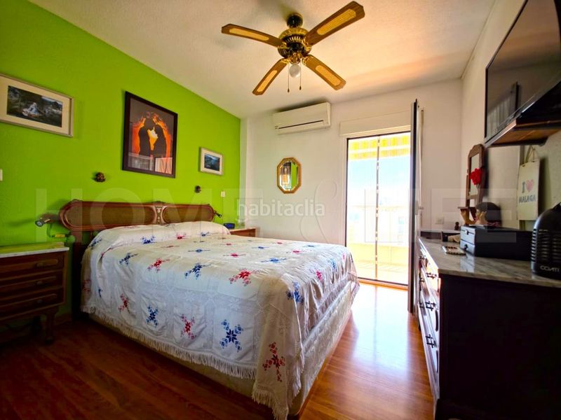 Foto 59069f04-5f23-439d-8494-196888d56f92. Apartament amb piscina a Puerto Marina Benalmádena