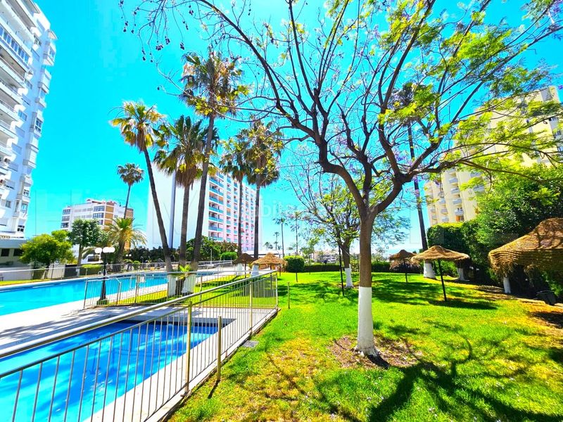 Foto d6a913ec-7dbb-4805-9271-4eea9ab67cc0. Apartament amb piscina a Puerto Marina Benalmádena
