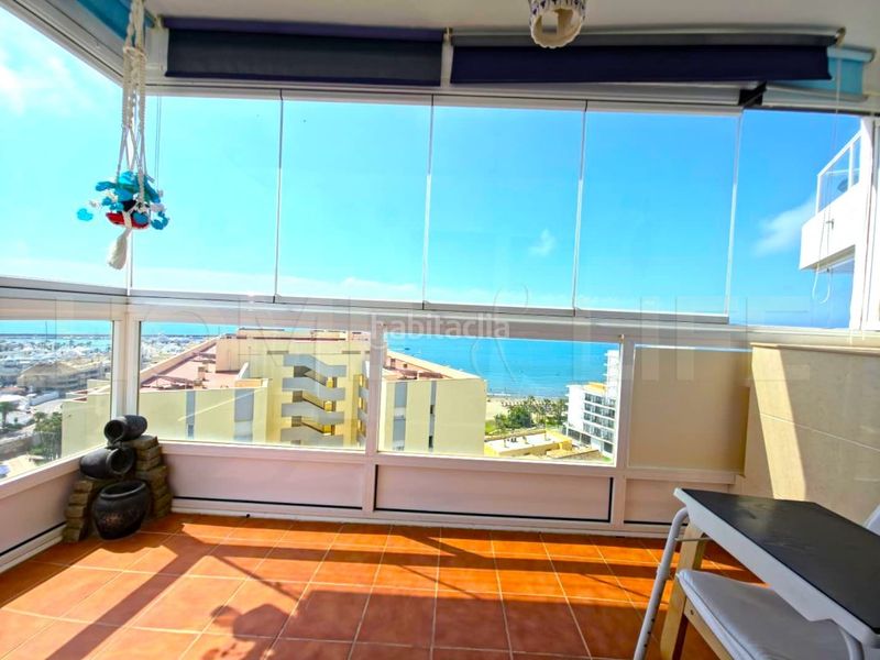 Foto f4235261-7e3b-45dd-b9b6-24049c66e1a4. Apartament amb piscina a Puerto Marina Benalmádena