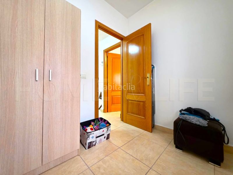 Foto b1dd24d7-cb5f-4158-bda2-772074496e52. Apartament amb aparcament a Calvario Torremolinos