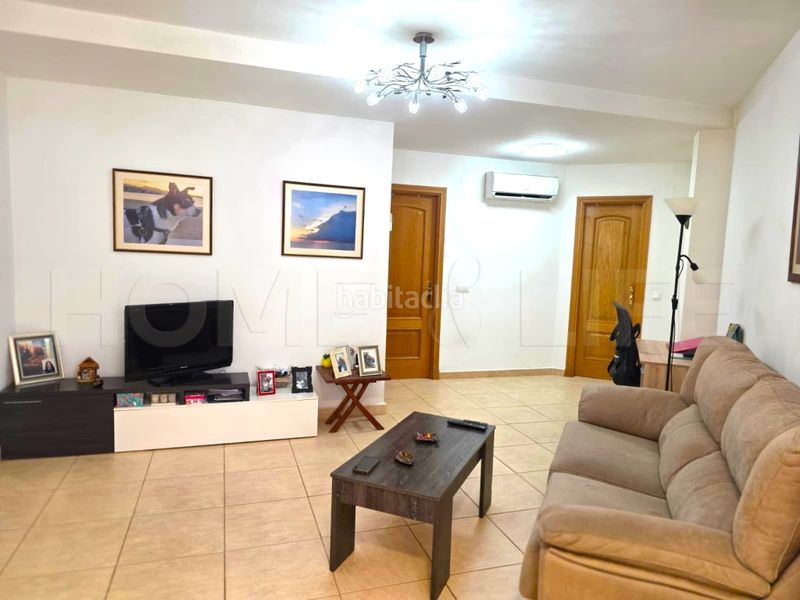 Foto fc0594a1-692b-495e-8cb1-1c47c47716cf. Apartament amb aparcament a Calvario Torremolinos