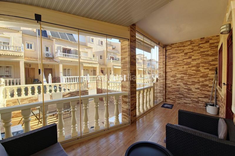 Foto 00f376e7-fd9e-41e2-8824-7924026d965e. Lloguer casa adossada amb calefacció aparcament piscina a Orihuela