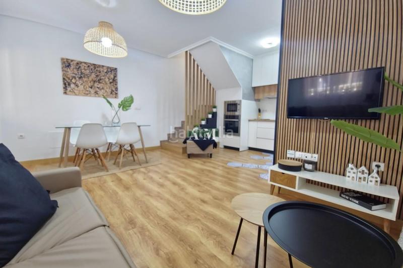 Foto 9b08b694-6dab-4f0d-ab7a-bd132a896456. Lloguer casa adossada amb calefacció aparcament piscina a Orihuela