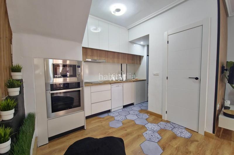 Foto 7eb7b9e2-4647-4b63-bb97-5dd53f442523. Rent semi detached house with heating parking pool in Orihuela