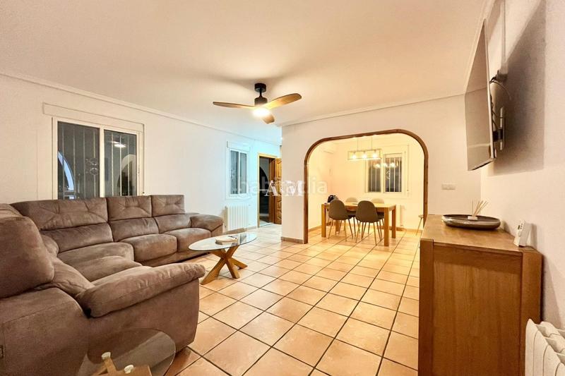 Foto 15191e56-b7e2-4e31-b626-abacafccdf34. Miete chalet mit parking pool in Monte y Mar Santa Pola