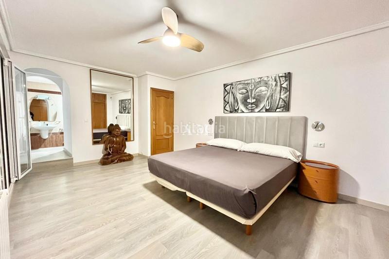 Foto d30cd722-f2c7-40b5-8aa2-de370e3b72a2. Miete chalet mit parking pool in Monte y Mar Santa Pola