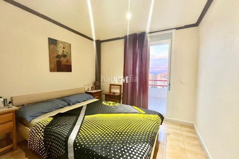 Foto 74df72ae-bc2d-46ec-8051-fe4fe4f6bc9e. Alquiler dúplex disponible hoy mismo...este apartamento se encuentra en una urbanización privada con acceso controlado en la zona de Cabo Cervera, en Torrevieja