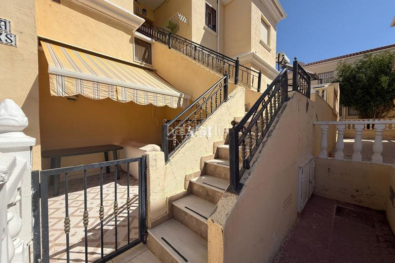 Foto beb2a76f-0814-469e-bb79-369481b8fd4e. Lloguer pis amb calefacció piscina a Aguas Nuevas Torrevieja