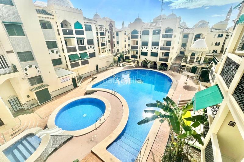 Foto 586df0bc-93ec-4d2c-a5fb-8b90b079089b. Alquiler piso alquiler disponible hasta el 30 de junio de 2026este apartamento se encuentra , en una urbanización cerrada junto a l en Santa Pola