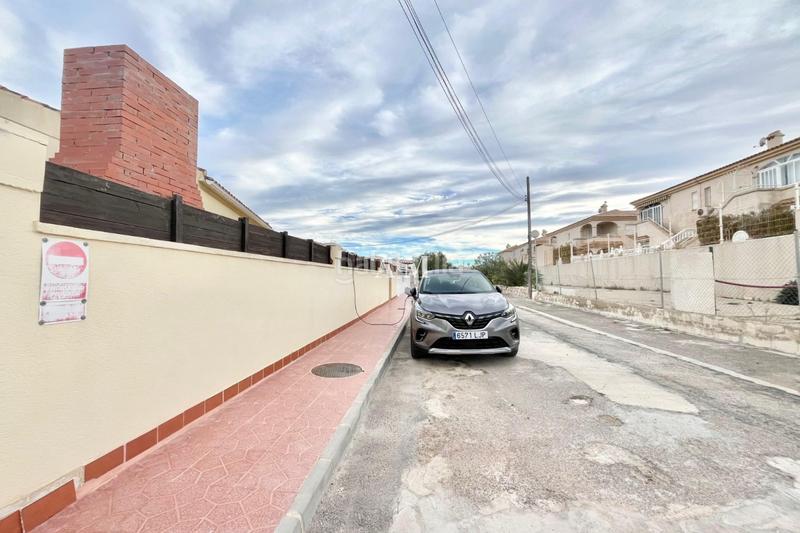 Foto c38c7c0c-27b4-401d-b046-c1fc24441e27. Rent house with heating in Torreblanca Torrevieja