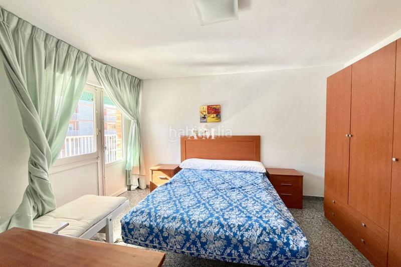 Foto e7bd8f1f-abc0-4f26-ba96-84b250e38ce9. Alquiler piso disponible ya...este amplio apartamento se encuentra en segunda línea de mar, a tan solo 140 metros de la playa de lisa y a un pas en Santa Pola