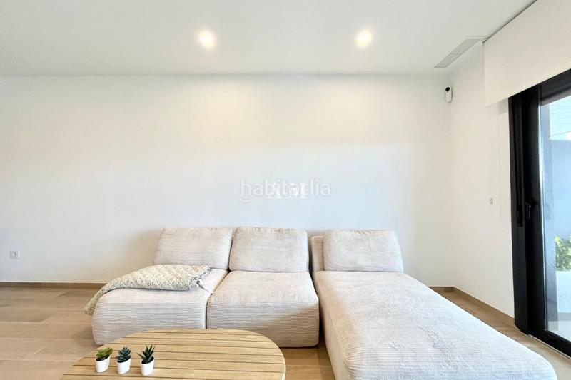 Foto 4da337fa-3ea3-4225-a538-55965e2248ab. Rent apartment with heating parking pool in Zona Carrefour - Urbanizaciones Torrevieja