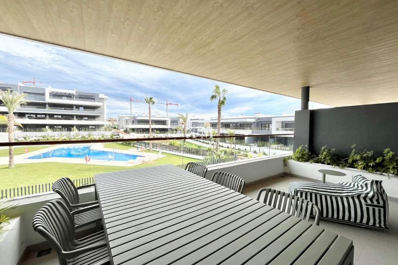 Foto 617a2df3-dd2a-41ed-a167-22727fe92a18. Rent apartment with heating parking pool in Zona Carrefour - Urbanizaciones Torrevieja