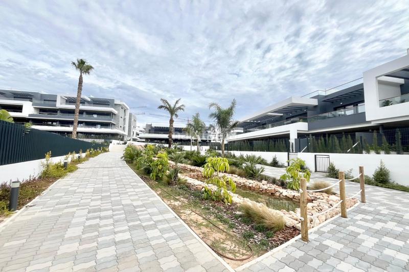 Foto ef27b8b9-6890-46ba-a448-f58a20523b1b. Rent apartment with heating parking pool in Zona Carrefour - Urbanizaciones Torrevieja