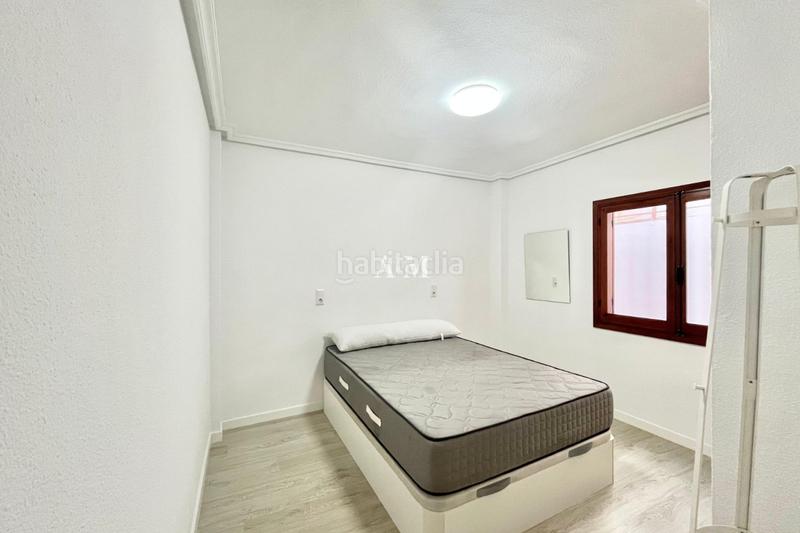 Foto 4cc8c8c2-134f-4d27-82bd-2976ef3d5189. Rent ground floor with heating in Avenida Habaneras - Curva de Palangre Torrevieja