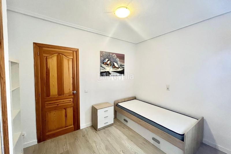 Foto bfbac2ef-48e1-49cc-bf1a-600713604470. Rent ground floor with heating in Avenida Habaneras - Curva de Palangre Torrevieja