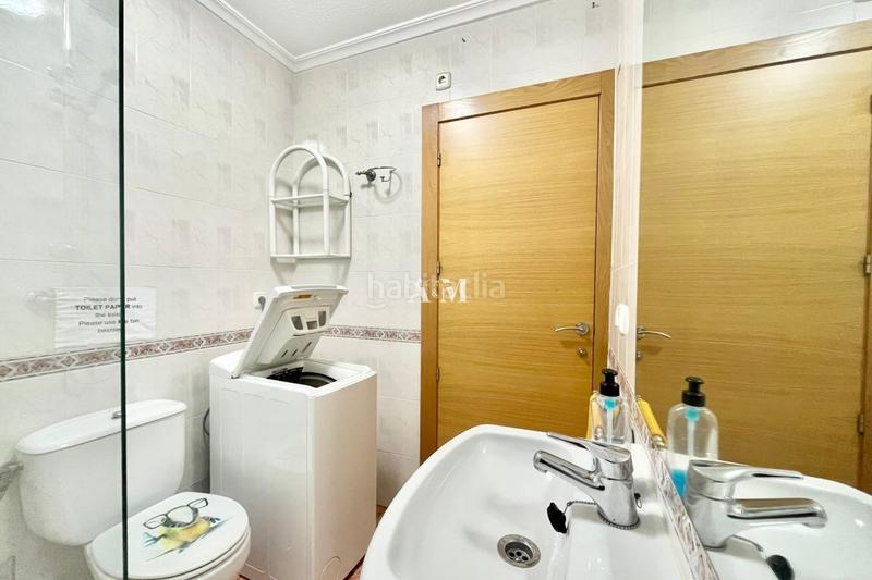 Foto 666b314b-dcac-422f-8533-1afb9df9de1f. Alquiler casa disponible desde ya...encantadora casa de una planta con amplio jardín para disfrutar del soleado clima español, ubicada en una zo en Santa Pola