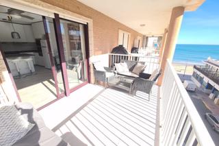 Location Appartement à Guardamar Playa. Disponible ya...este ático se encuentra a tan solo 50 metros de