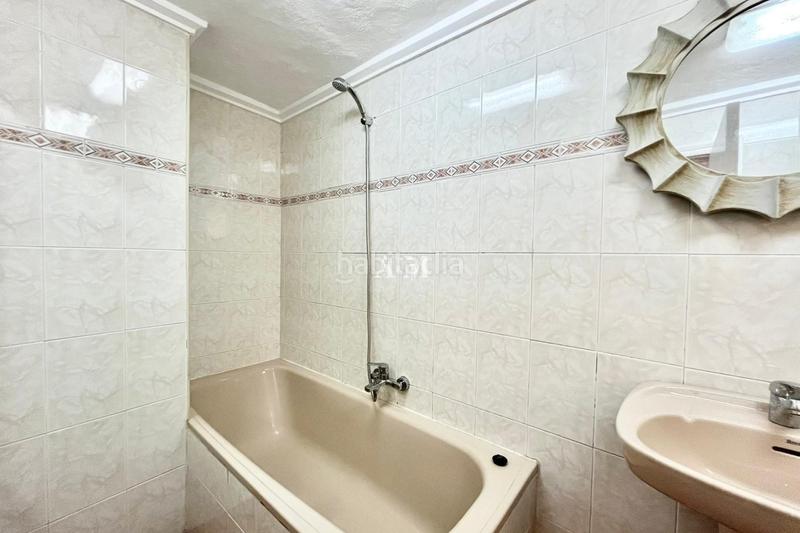 Foto 3c7adcb2-c950-48ca-bb67-db09159e850a. Lloguer casa adossada amb calefacció a San Miguel de Salinas