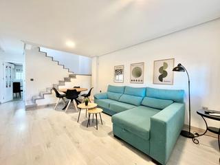 Location Maison jumelée à Torre de la Horadada. Disponible yaesta preciosa casa se encuentra en pilar de la hora