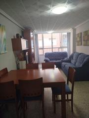 Lloguer Pis a Centro. Disponible yaubicacioacuten perfecta, en la zona del puerto, en