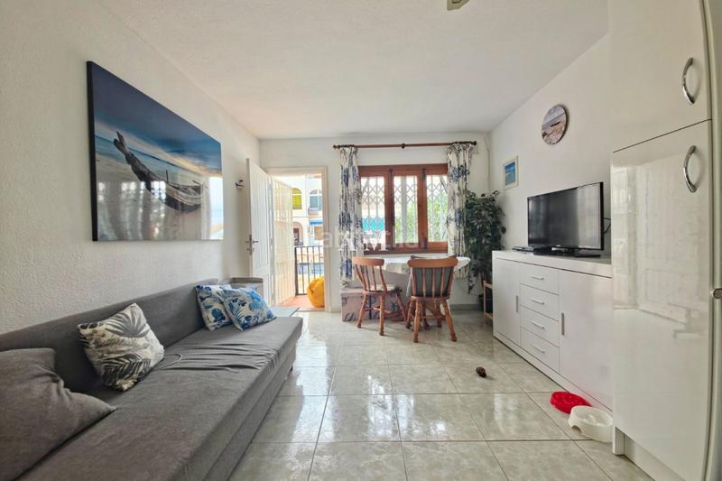 Foto 38722915-7d81-489c-85bf-6885a47cb0aa. Miete etagenwohnung mit pool in Cabo Cervera Torrevieja