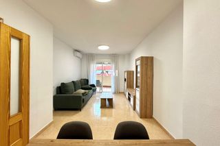 Rent Flat in Almoradí. Alquiler de larga estancia desde 05 de julio...apartamento ubica